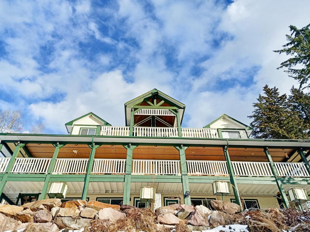 2Mins To Town, Ac & Sauna, Self Check-In, Full Kitchen, Free Laundry & Parking, Family Pet Friendly, Comfortably Sleeps Up To 10 Голдън Екстериор снимка